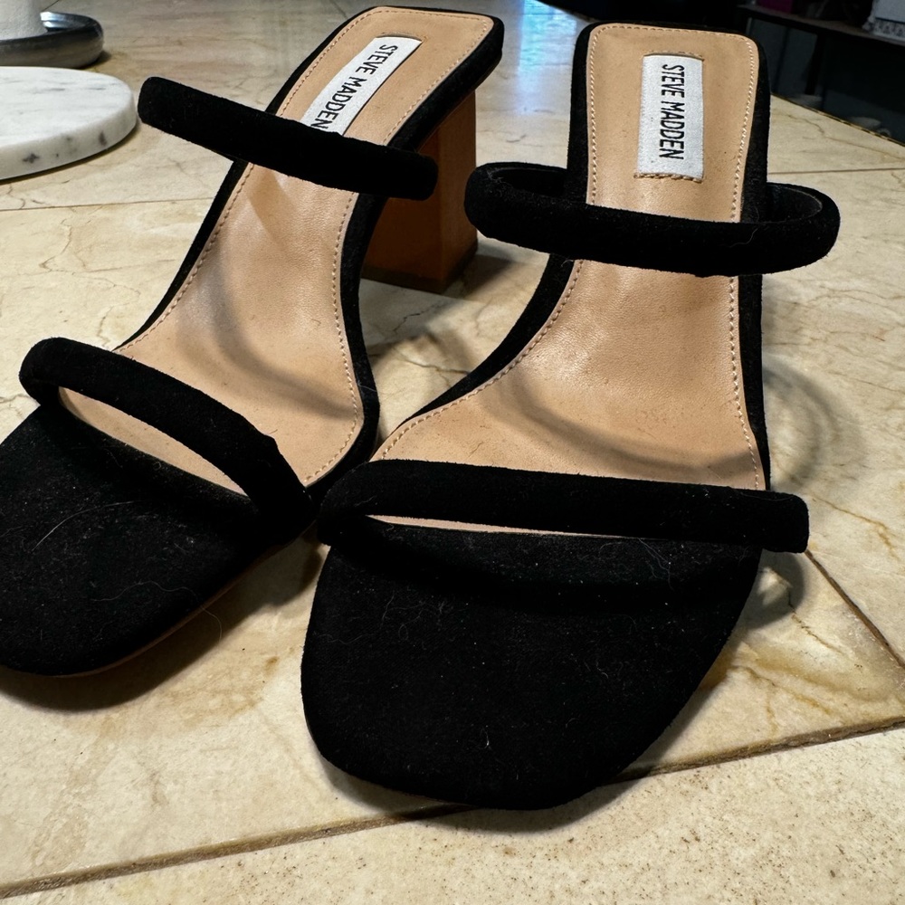 Steve Madden Size 6.5 Two Strap Block Heel - image 2